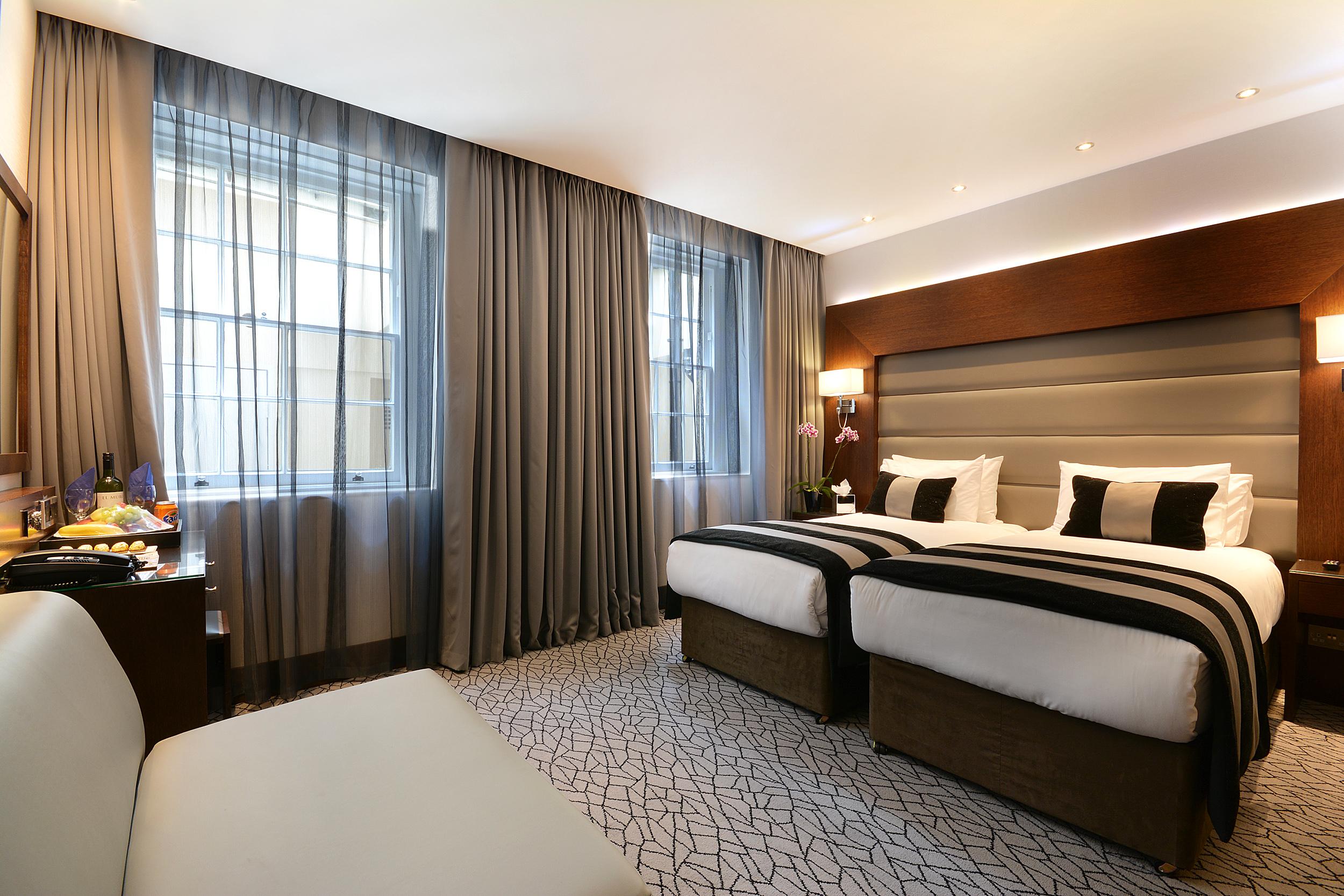 Park Grand London Lancaster Gate Hotel Екстериор снимка A room at the hotel