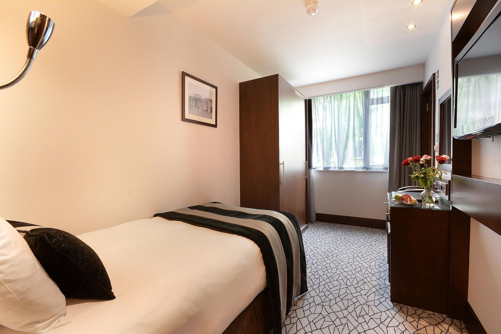 Park Grand London Lancaster Gate Hotel Екстериор снимка A single room at the hotel