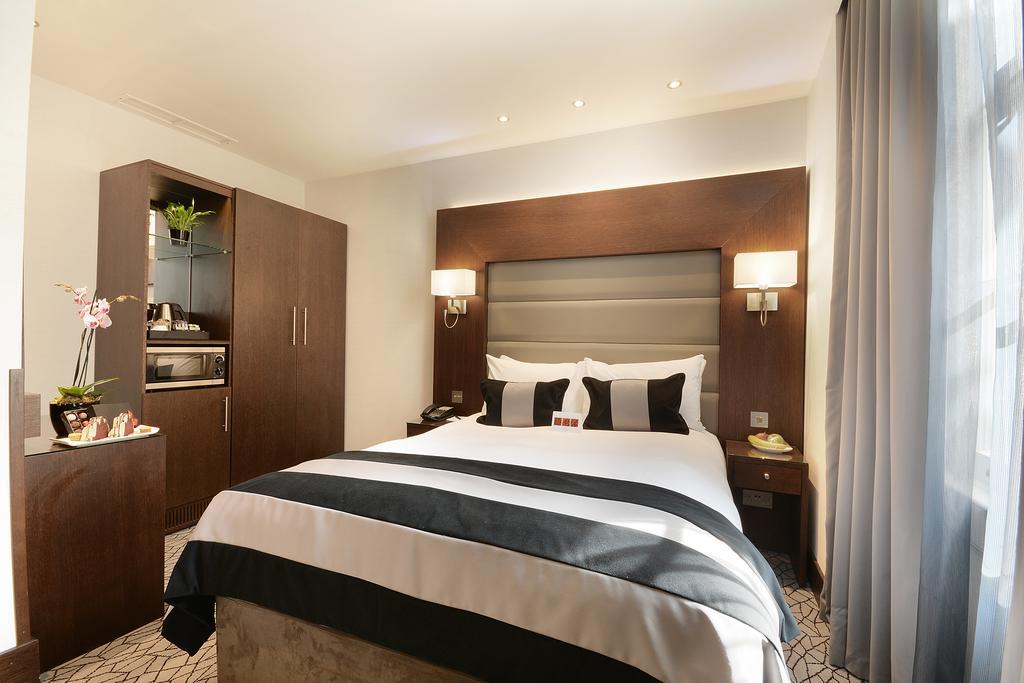 Park Grand London Lancaster Gate Hotel Екстериор снимка A bedroom at the hotel