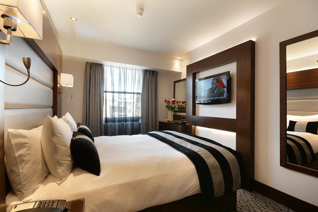Park Grand London Lancaster Gate Hotel Екстериор снимка A bedroom at the hotel